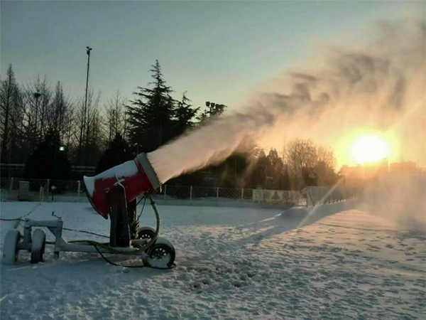 山西運城鳳凰谷滑雪場(chǎng)